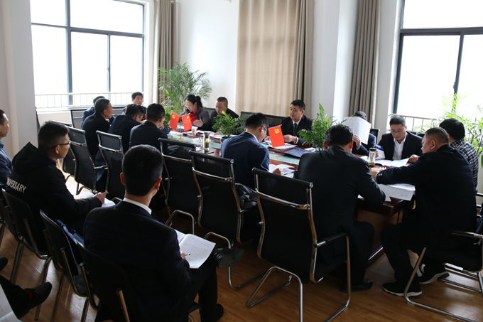 公司紀(jì)委書記、工會主席參加第三代表團(tuán)討論